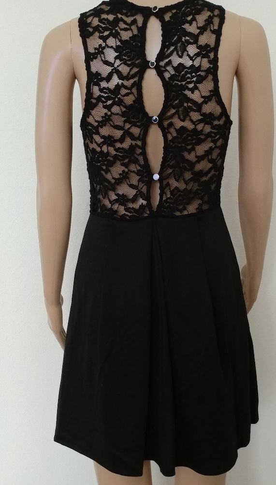 Hearts Dress - Picture 2 of 4